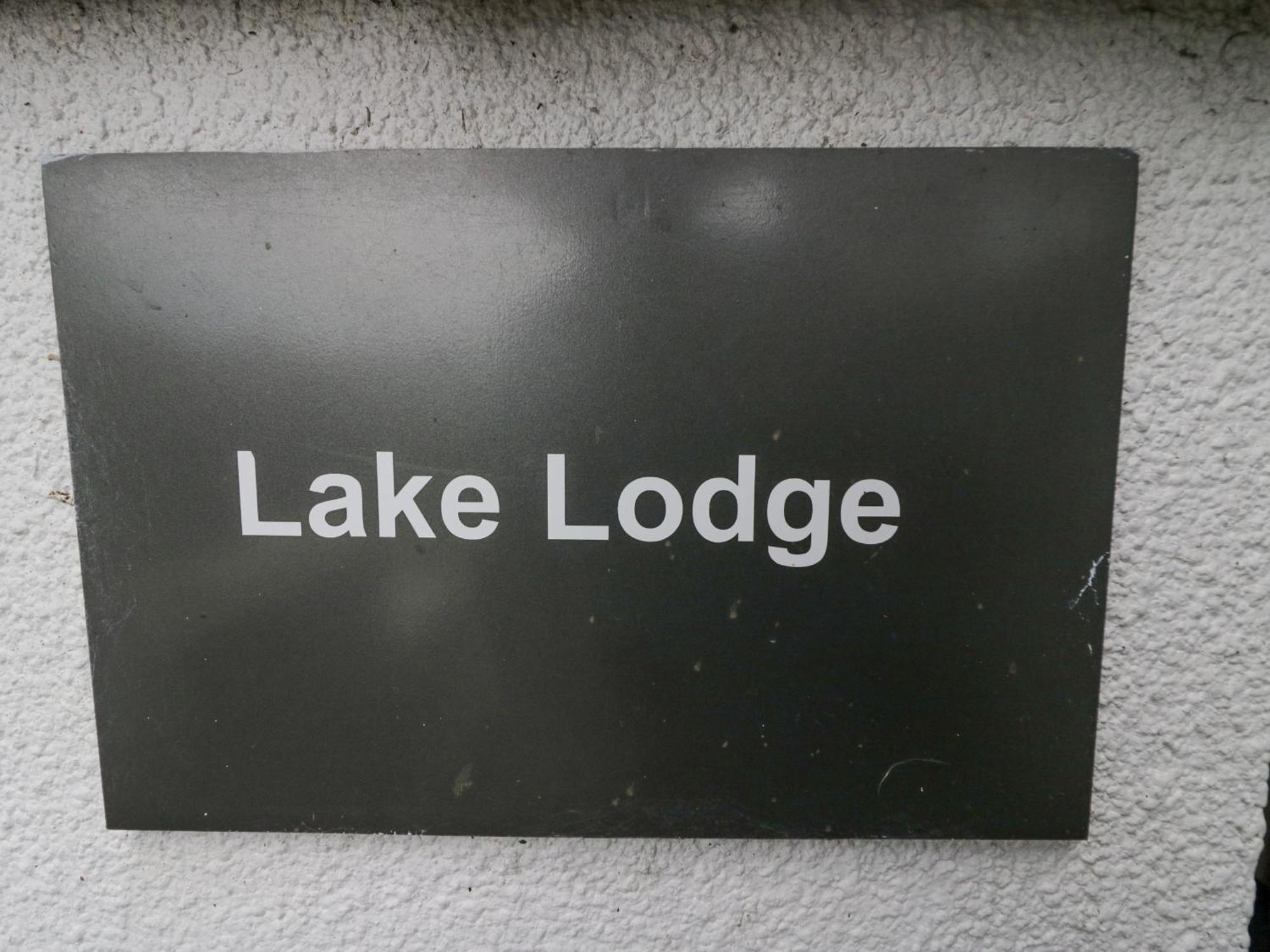Lake Lodge