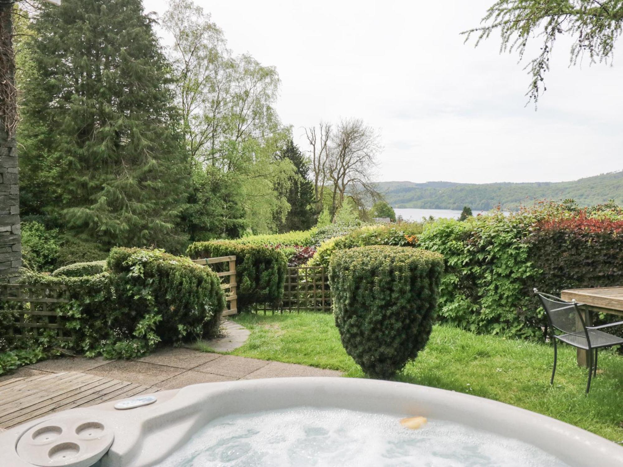 Lake Lodge Holiday home *