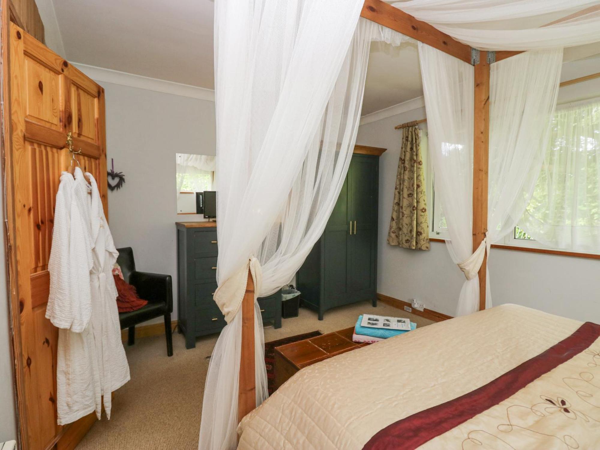 Lake Lodge Holiday home *